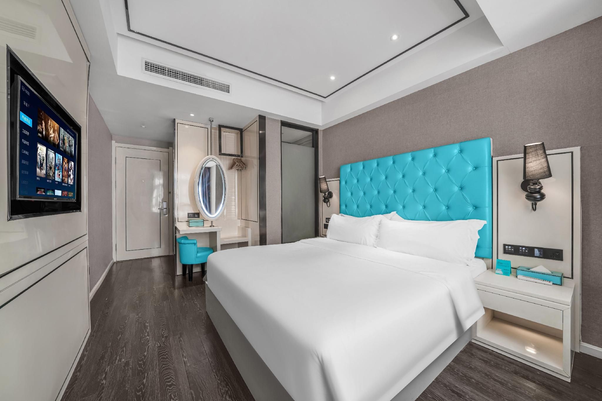 Xana - Deluxe Bed Room