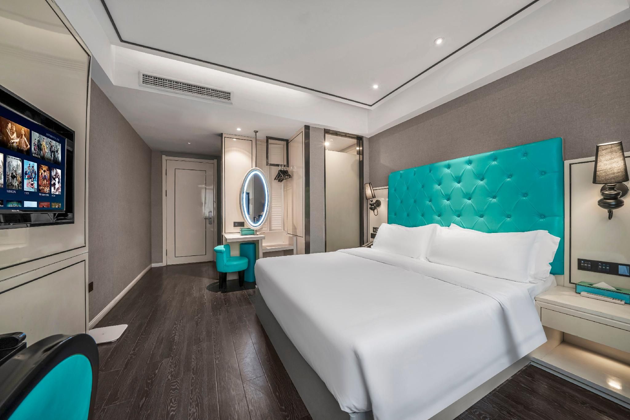 Xana - Business Bed Room