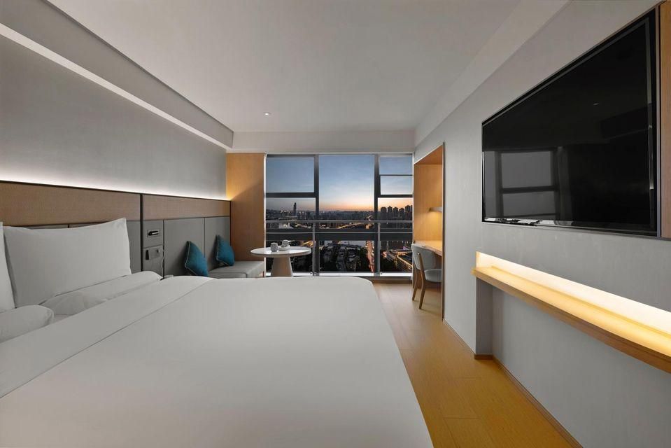 Queen Room with View
