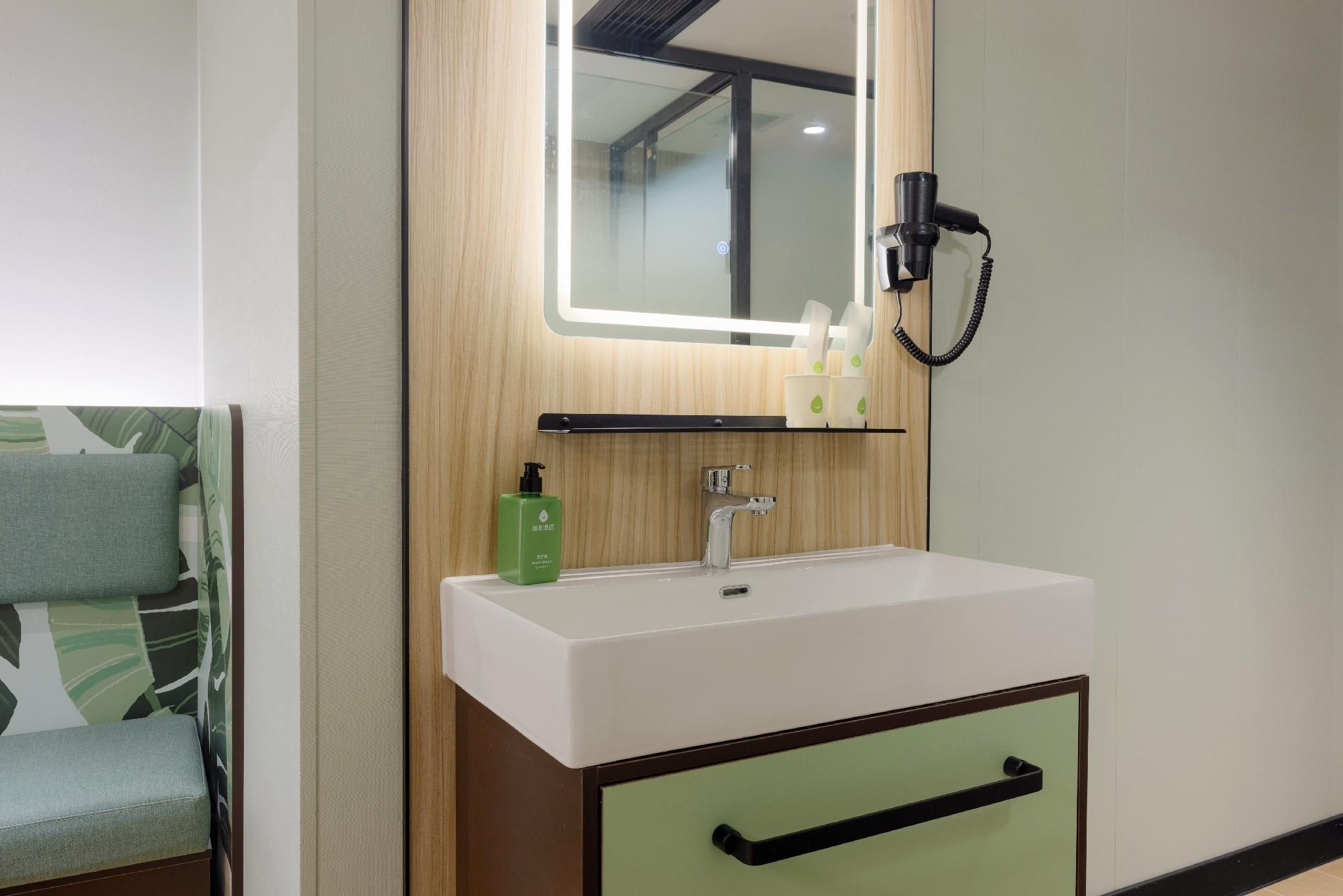 Queen Room City View