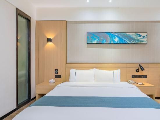 Rezen - Selected 1 Bed Room
