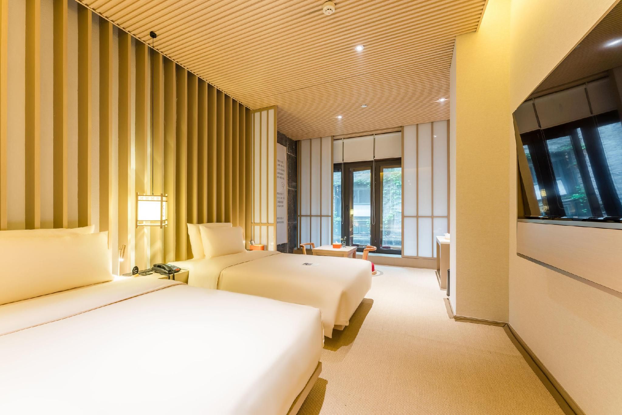 Atour - Qingying String Music Theme Twin Bed Room
