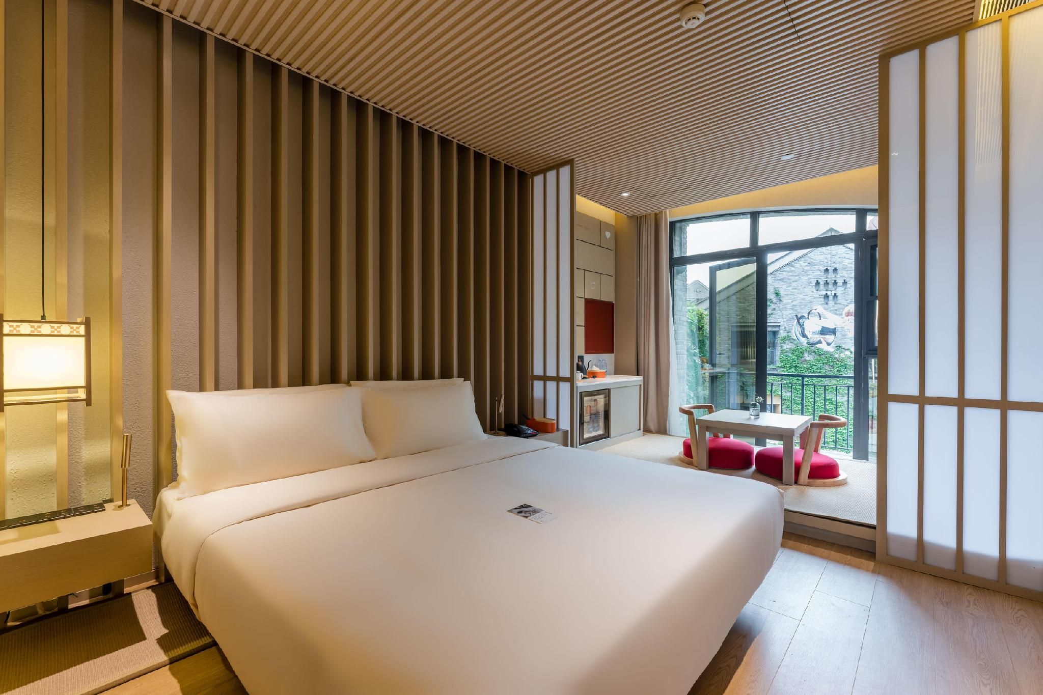 Atour - Qingying String Music Theme 1 Bed Room
