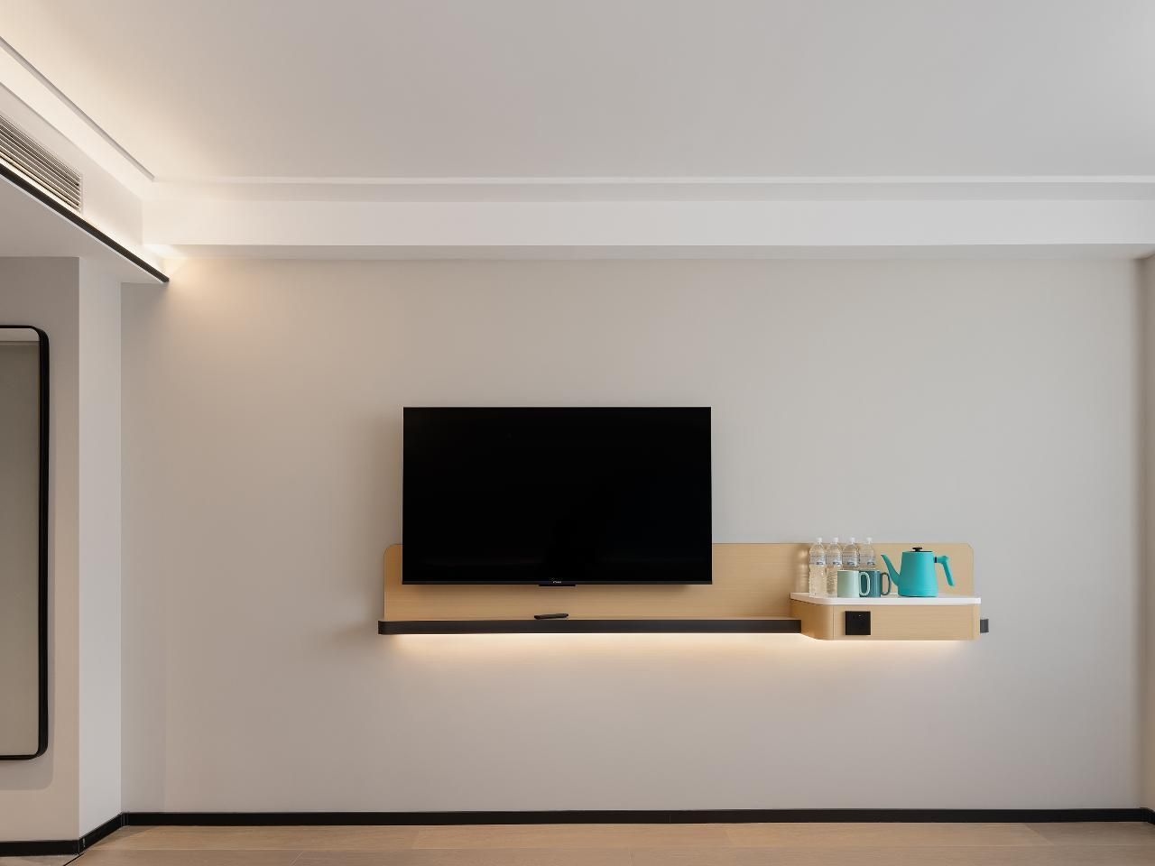 Intelligent Standard Queen Room