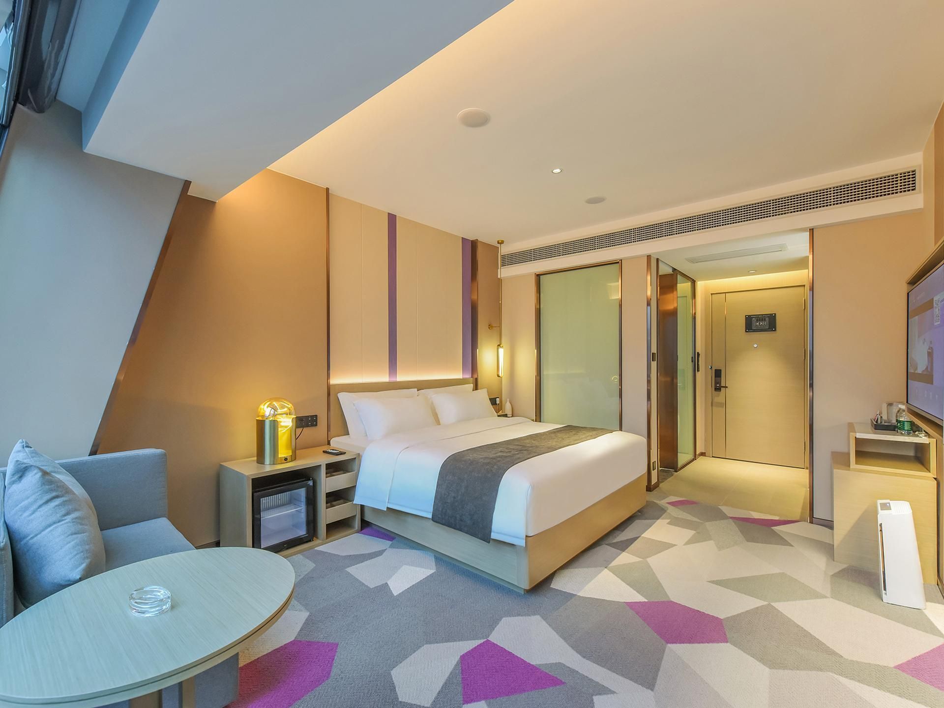 WH - Deluxe Bed Room