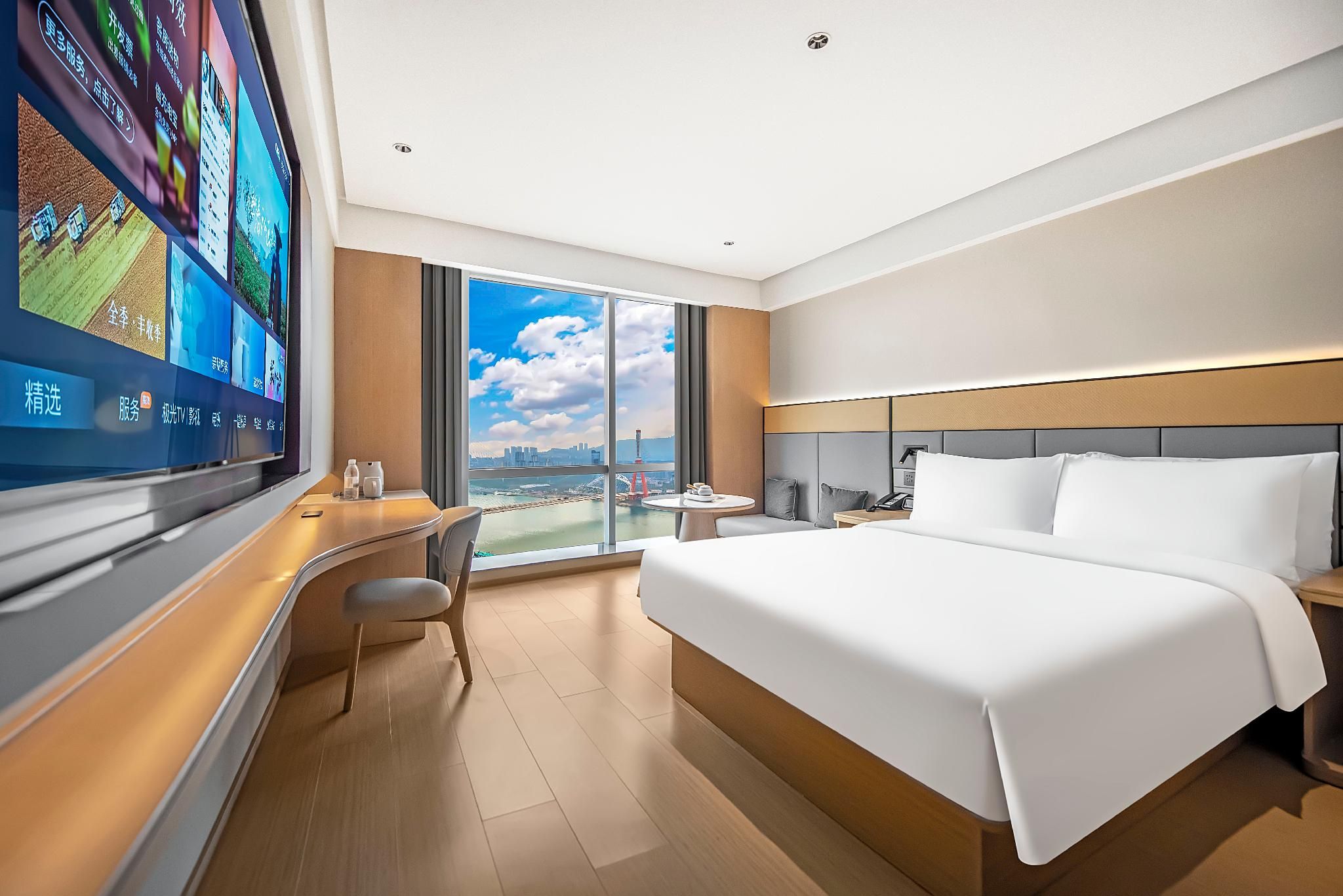 Queen Room City View