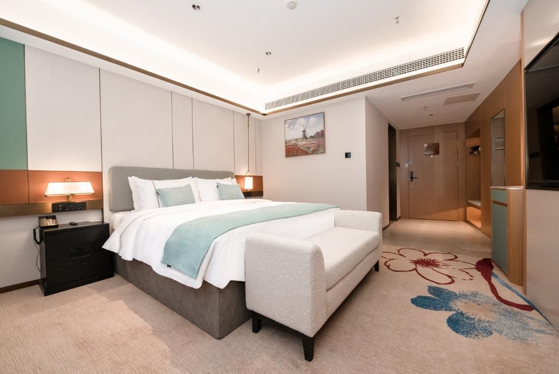 Superior Queen Room with Mountain View