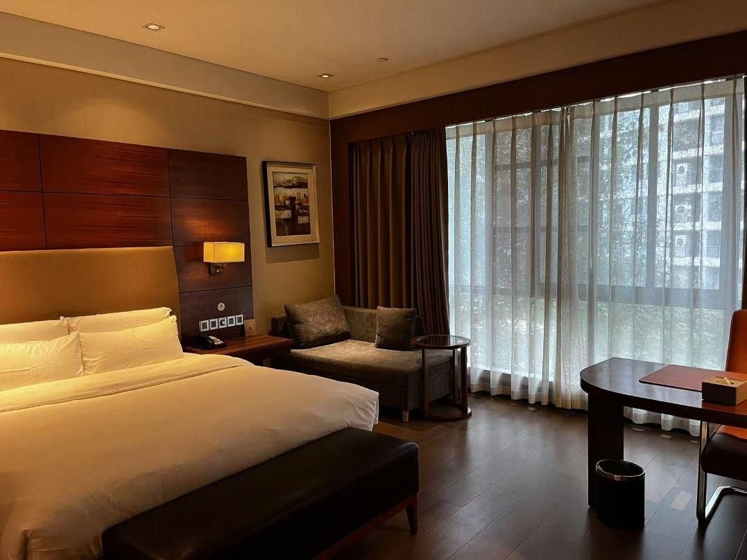 Relax Room with Bathtub