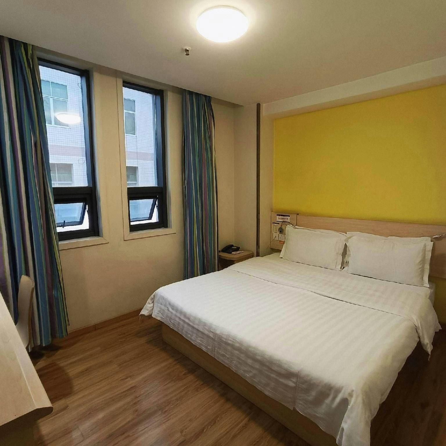 Economy Room