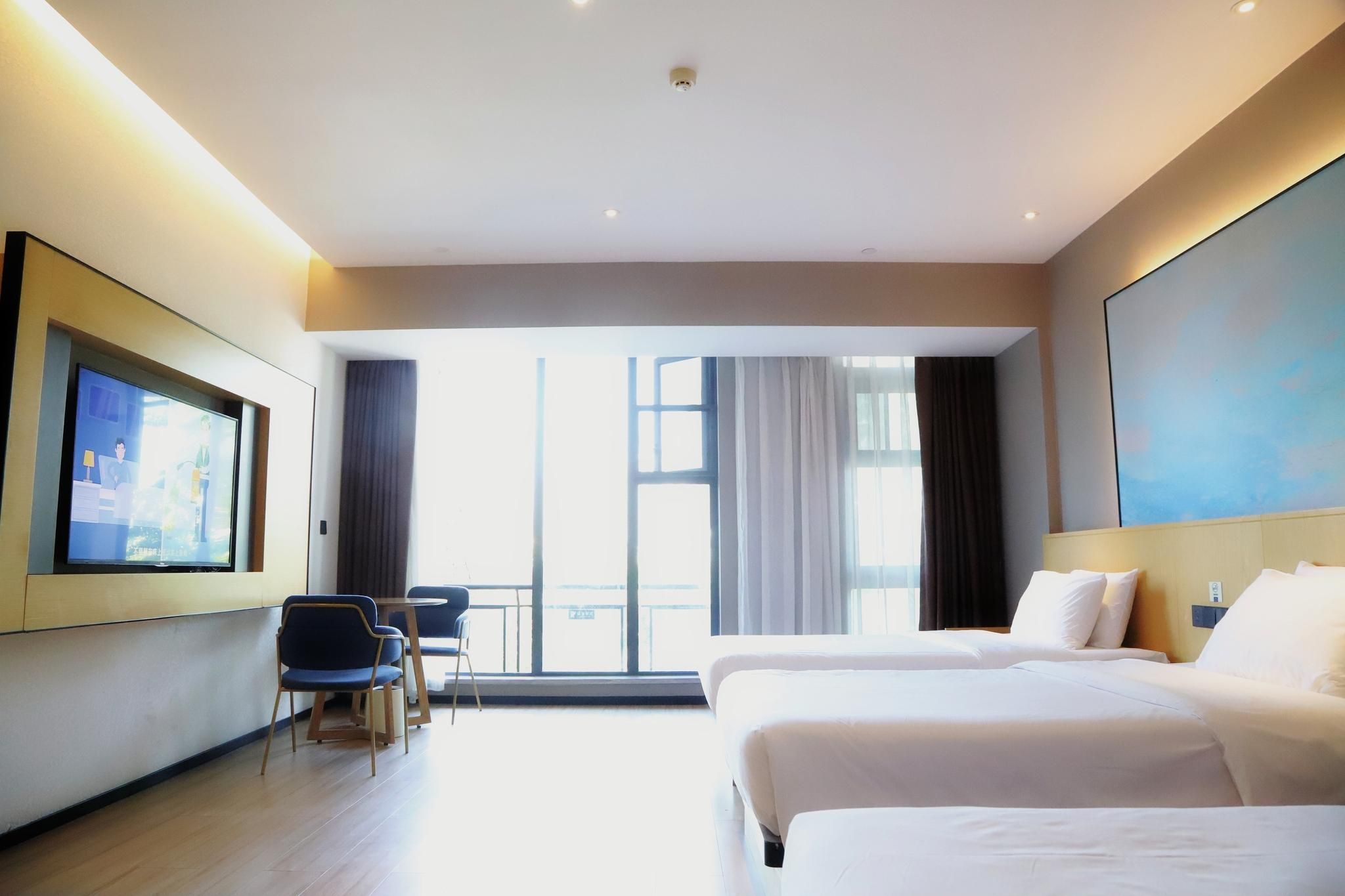 Huazhu - Triple Room