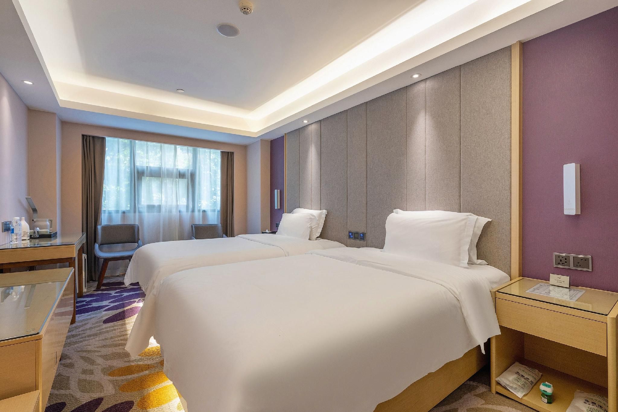 WH - Deluxe Room Twin