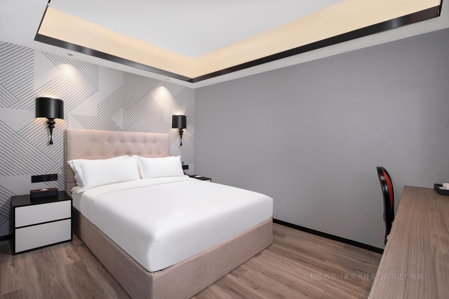 Comfort Queen Room