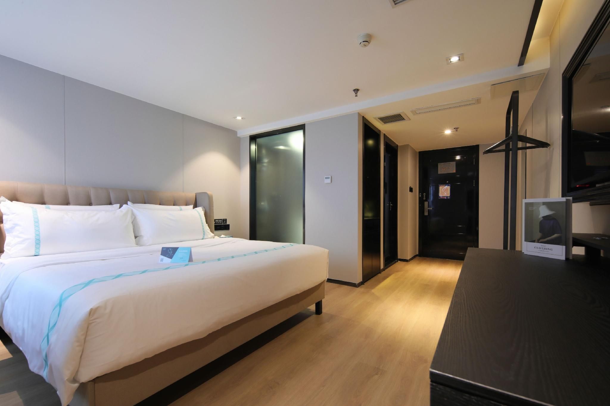Xana - Bed Room