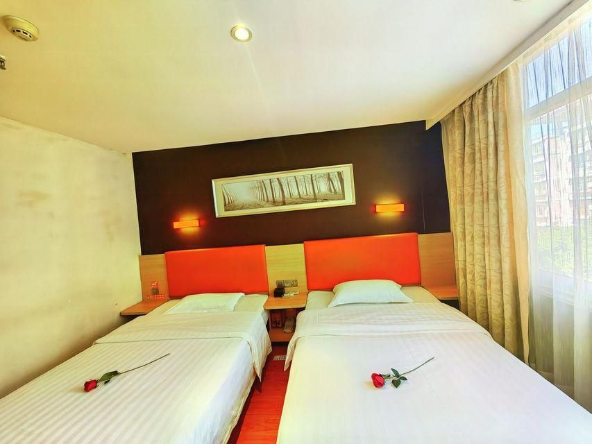 Featured Twin Room