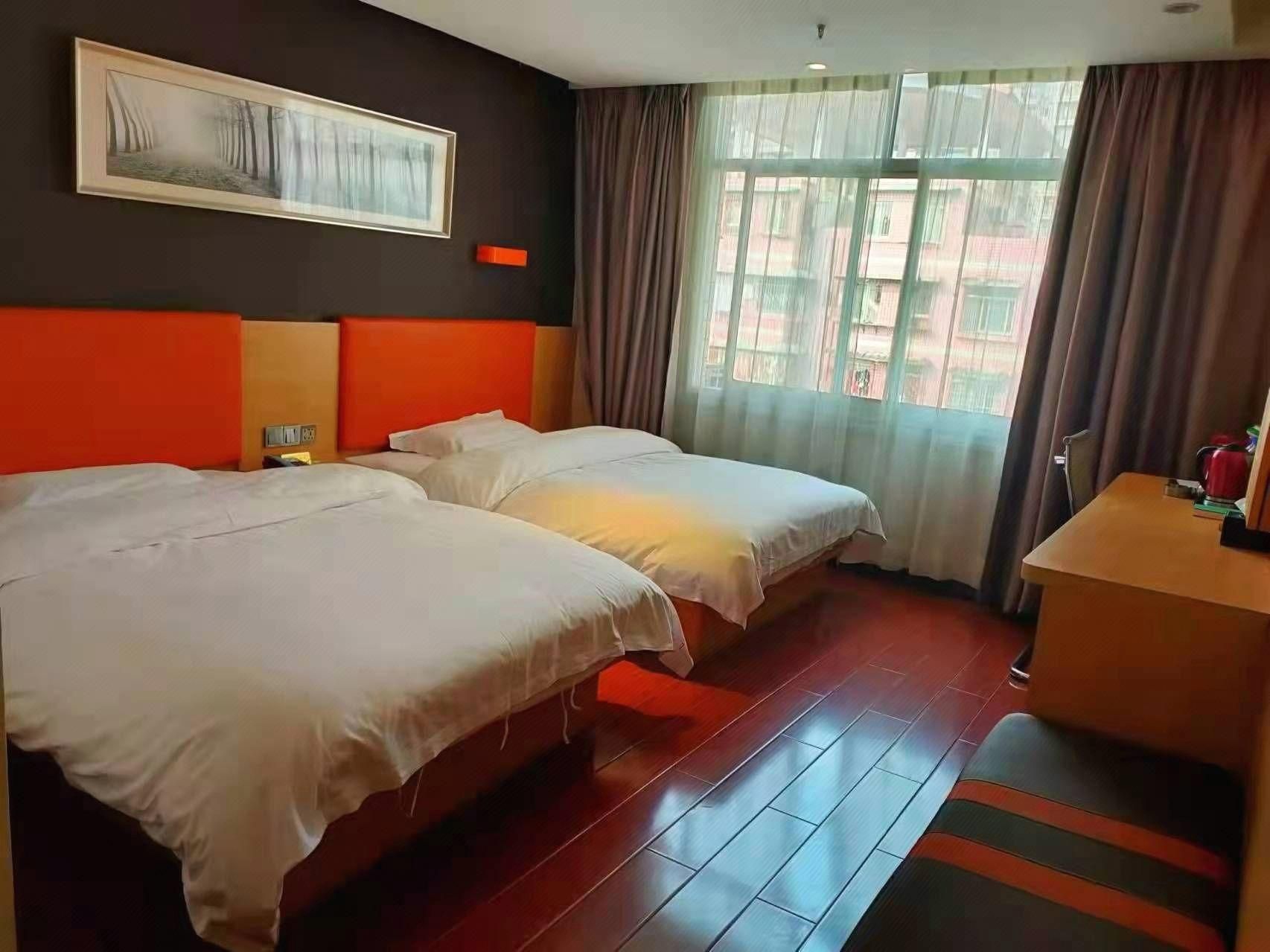 Featured Twin Room