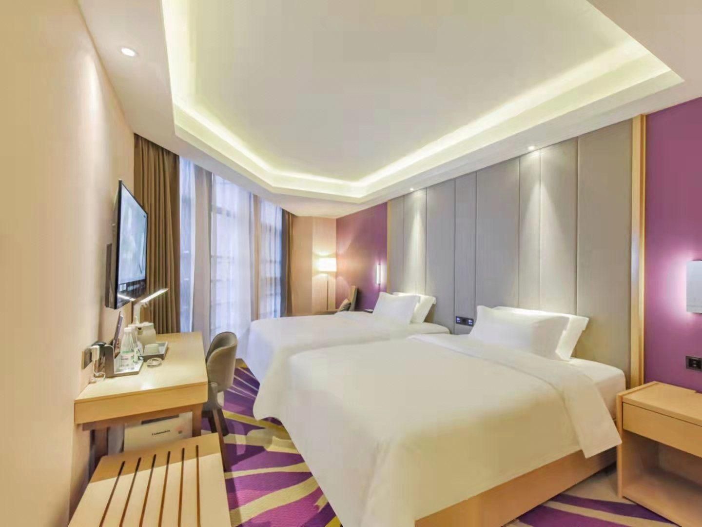 WH - Deluxe Bed Room
