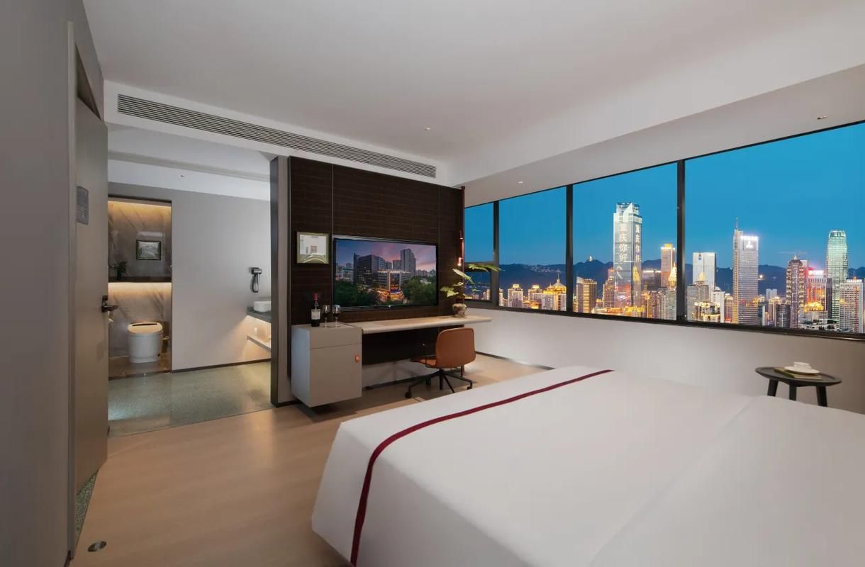 Business Suite Room