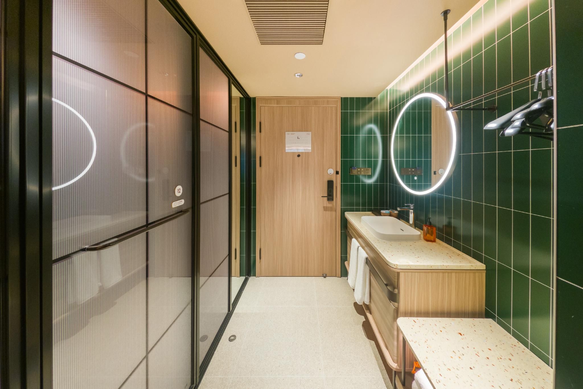 Huazhu - California Sunshine 1 Bed Room