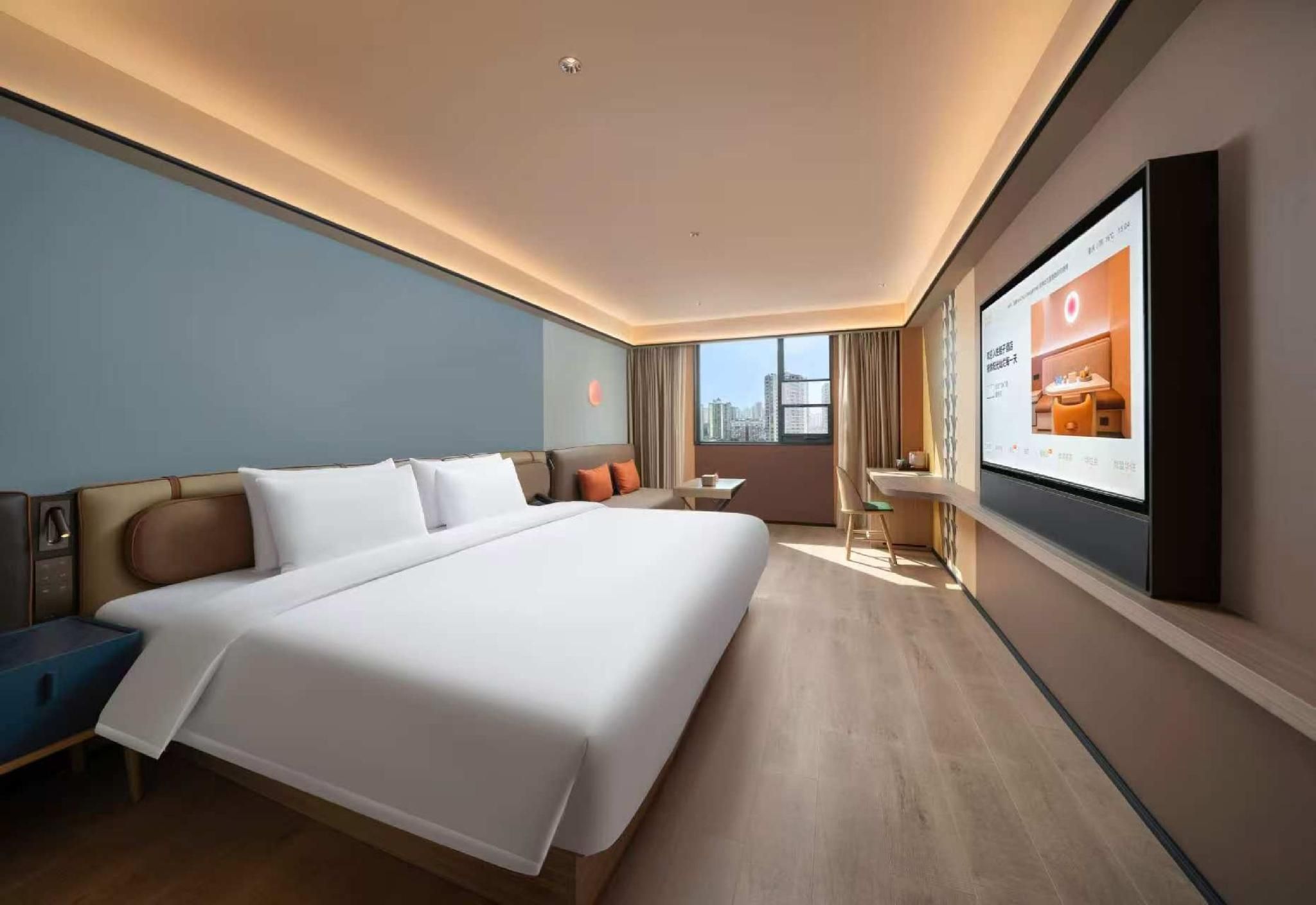 Huazhu - Deluxe Bed Room