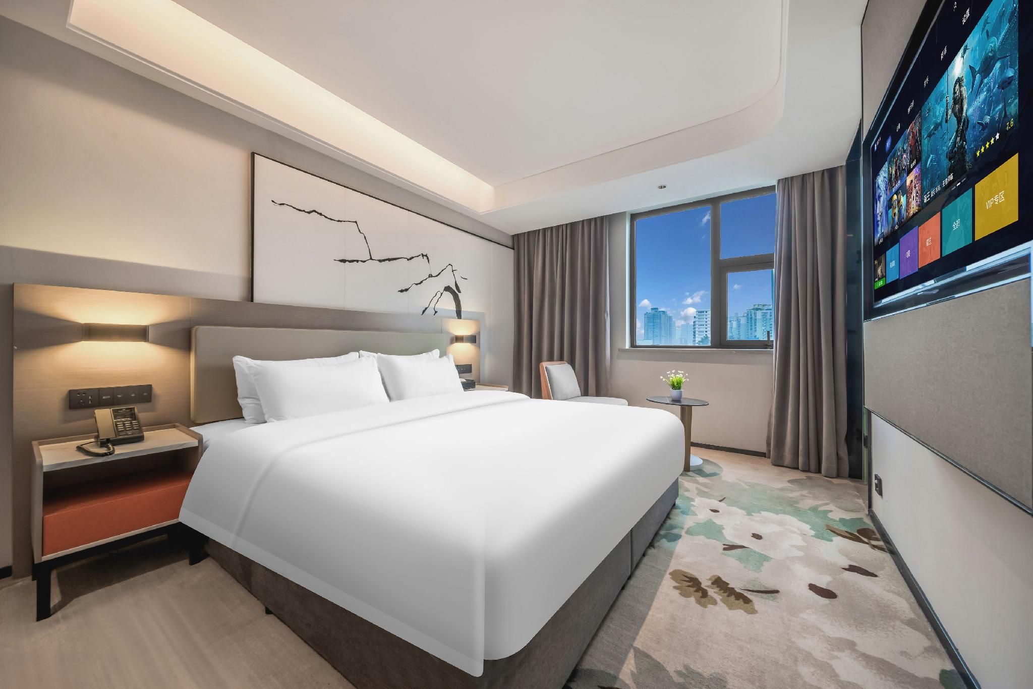 Queen Deluxe Room