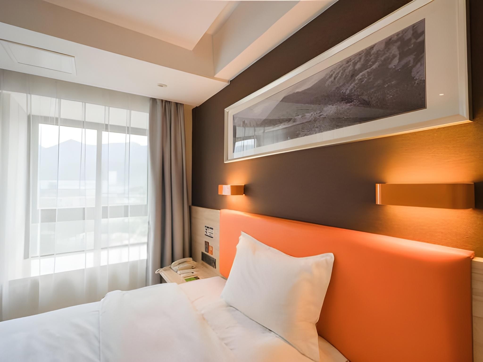 Select You Ter Room