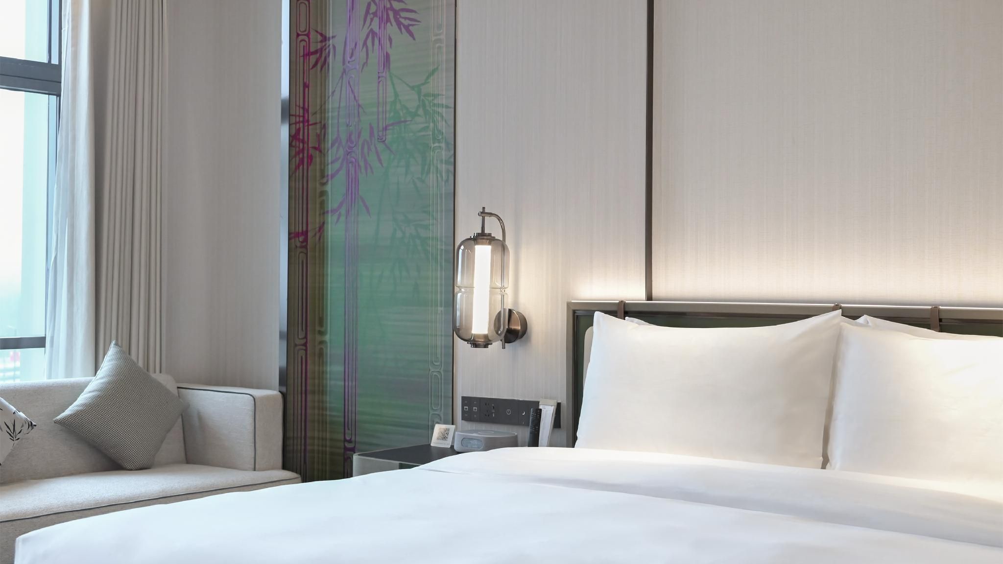 1 King Standard Mountain View