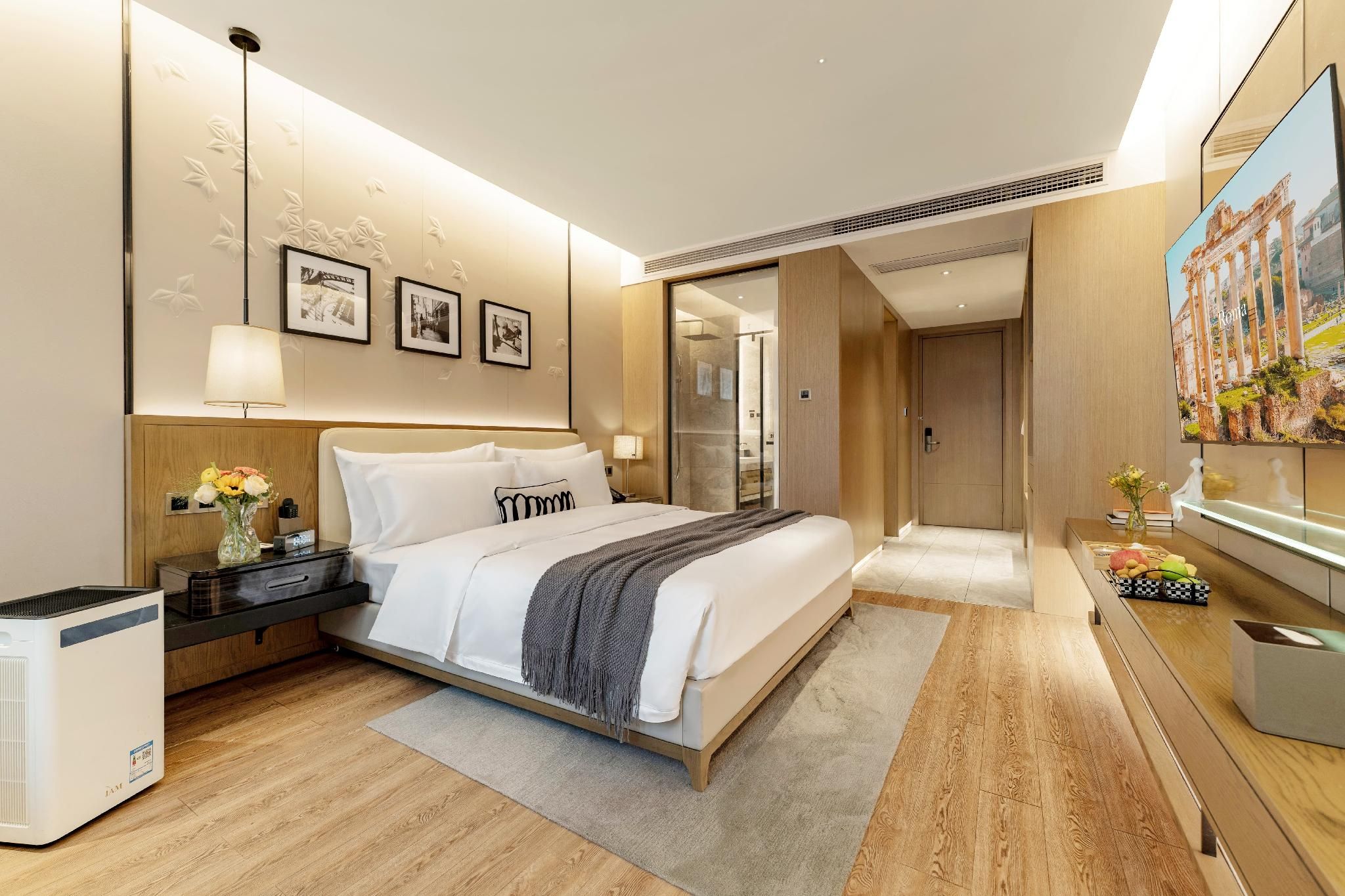 Big Room