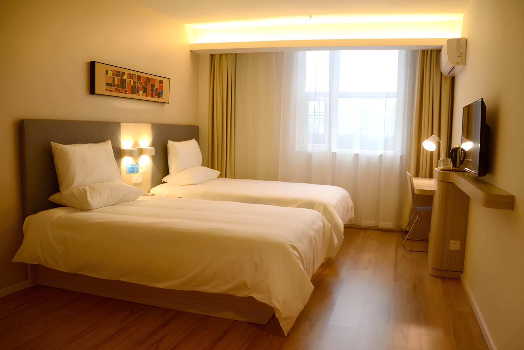 Twin Superior Room