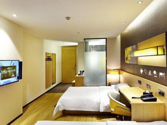 Super Twin Room