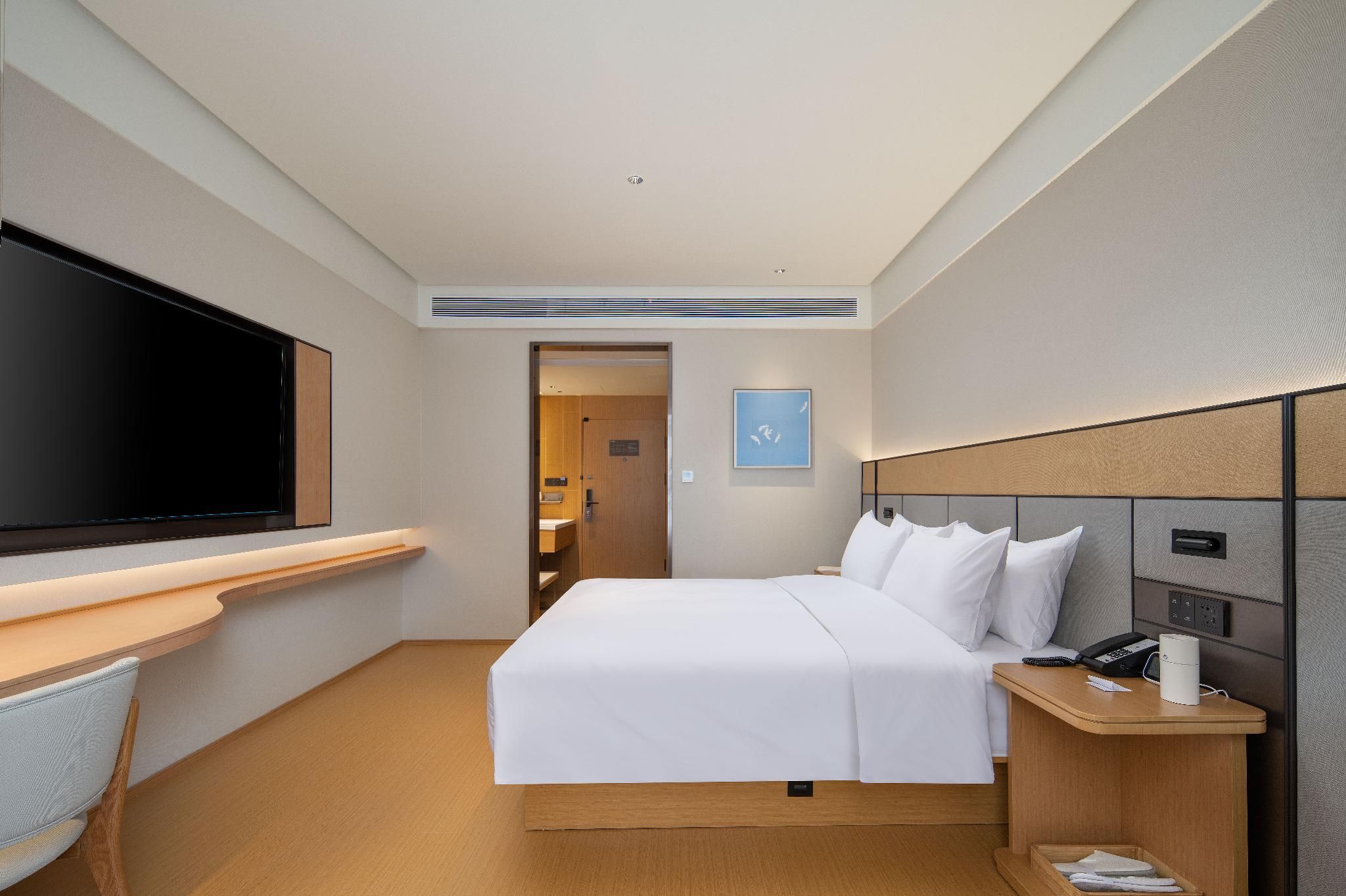 Queen Room City View