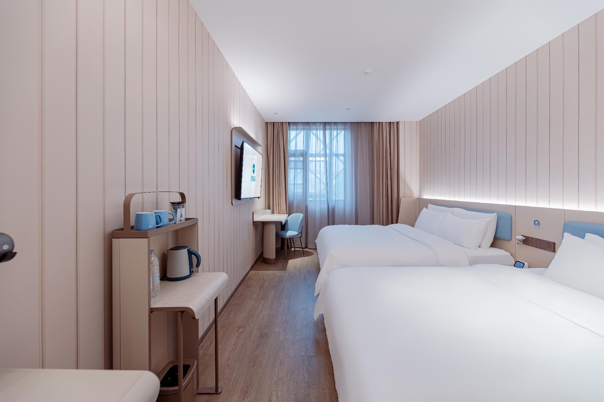 Hanting Hotel Chongqing Dazu Rock Carvings Sports Center Deluxe Family Room, Guest room 2