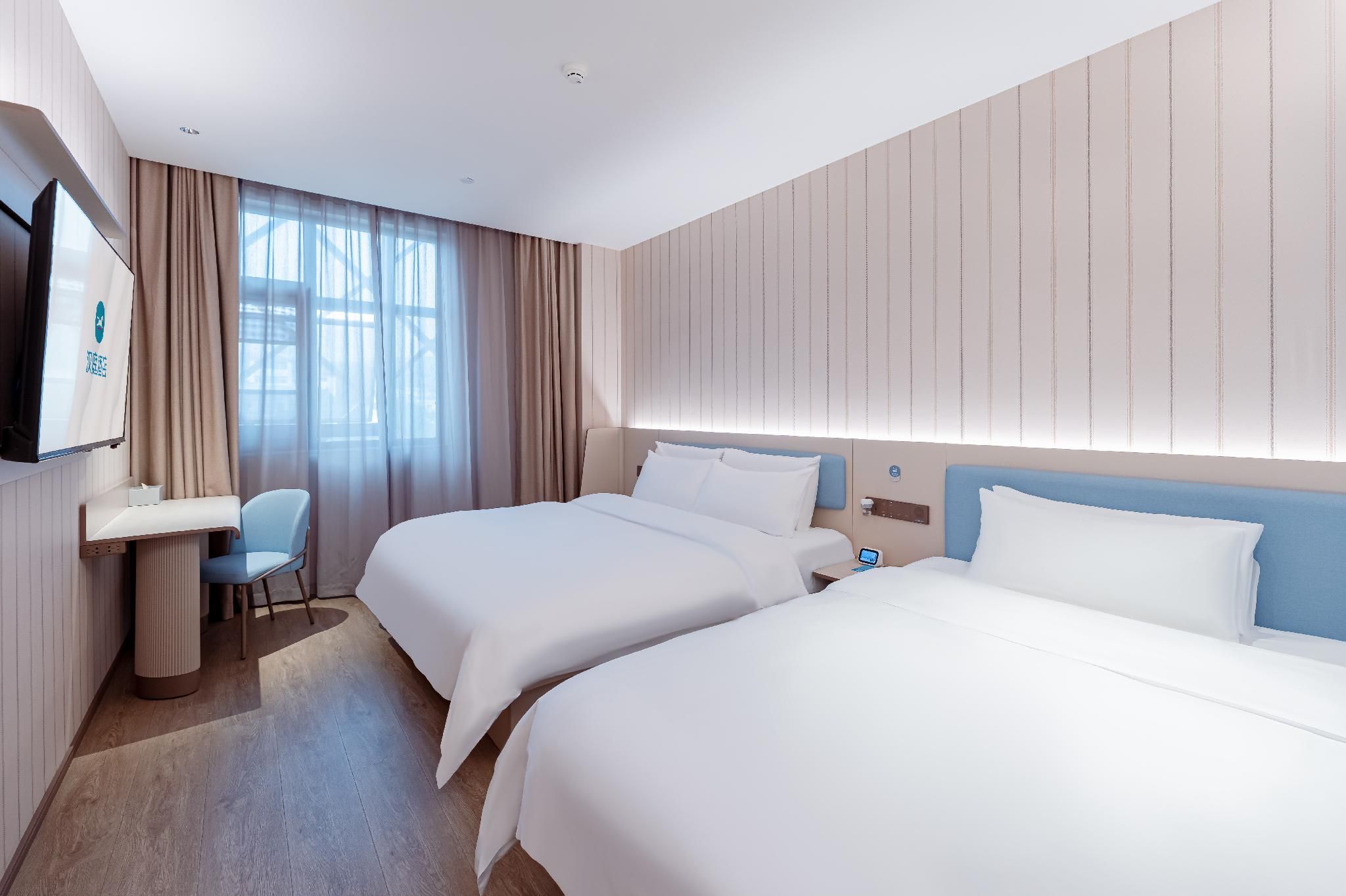 Hanting Hotel Chongqing Dazu Rock Carvings Sports Center Deluxe Family Room, Guest room