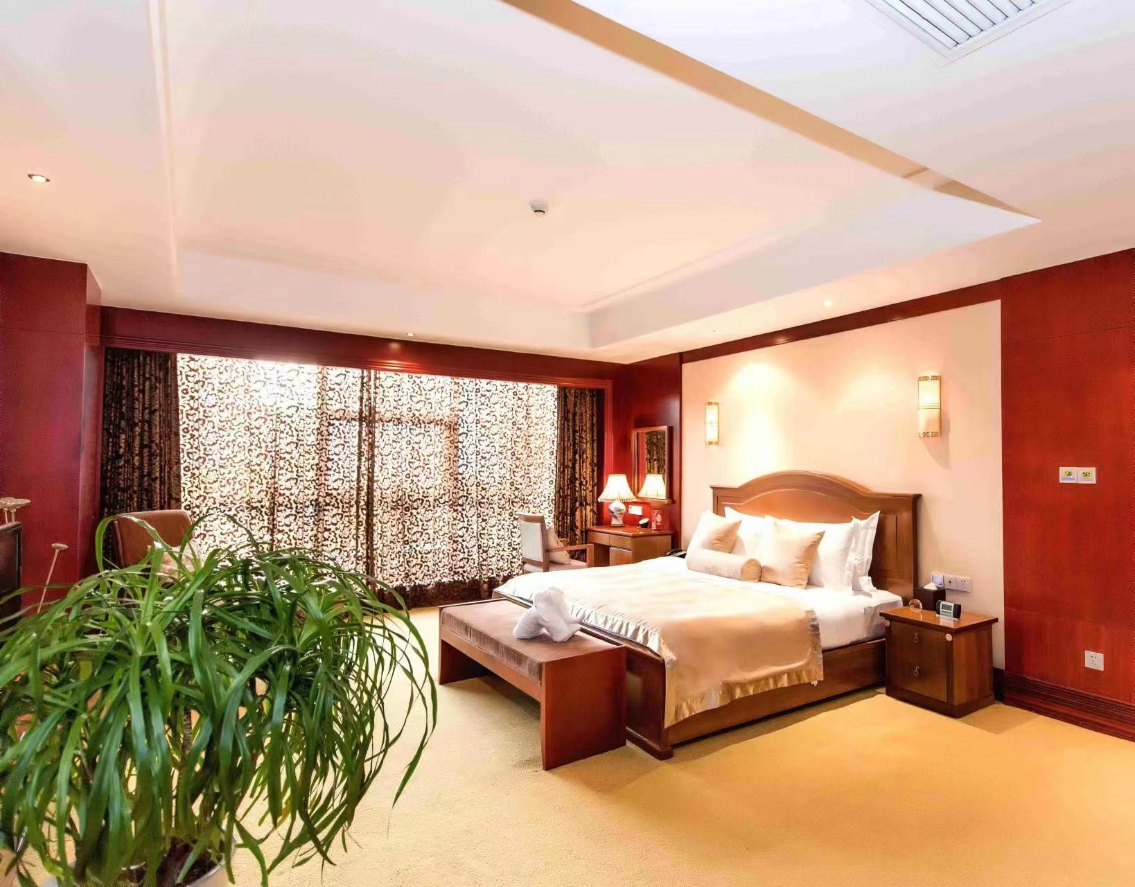 1 King Bed, Runli Suite, Non-Smoking