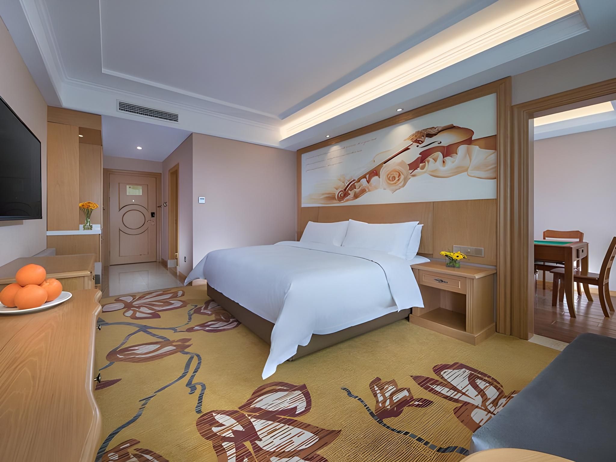 Vienna - Functional Chess Suite Room