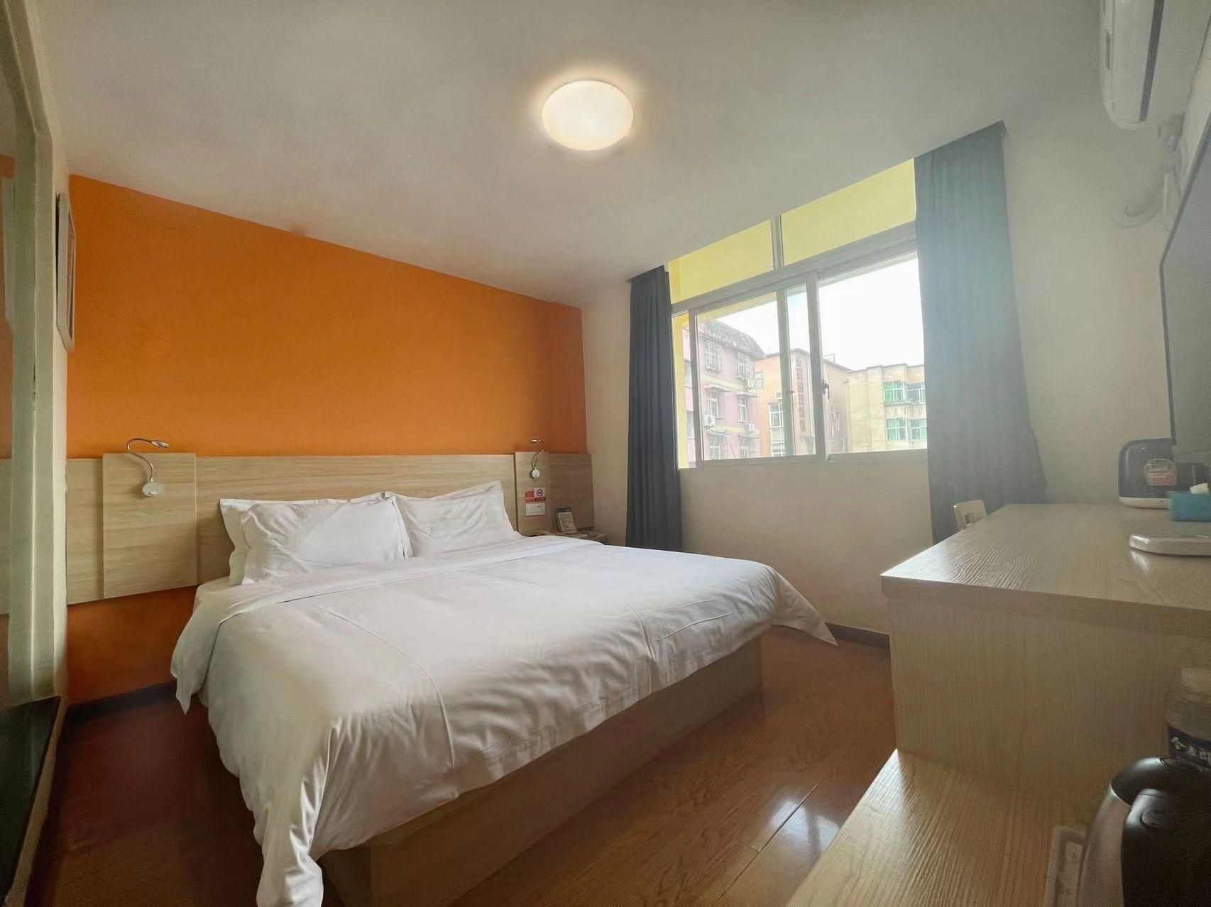 WH - Traditional Bed Room