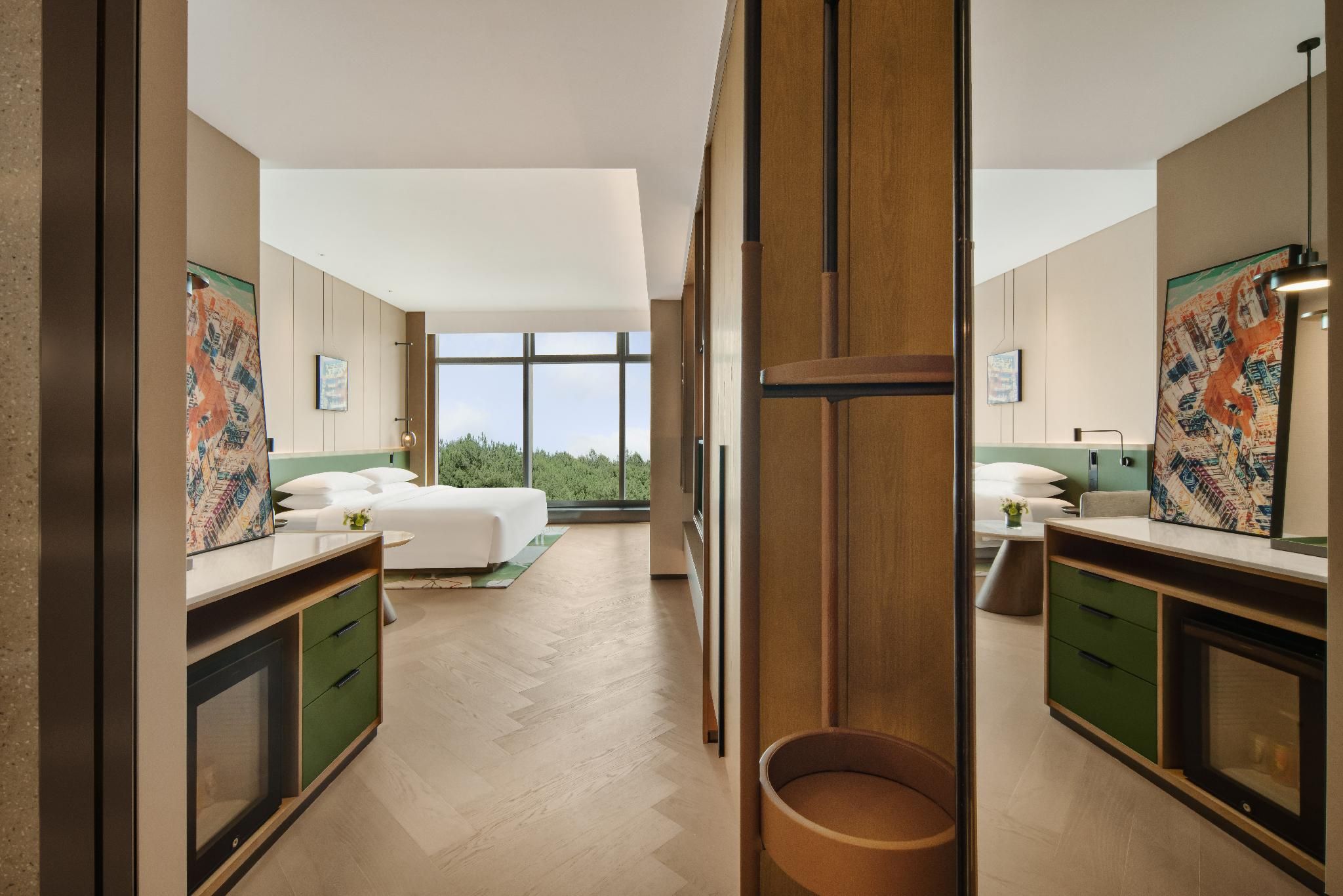 Premier King - High Floor