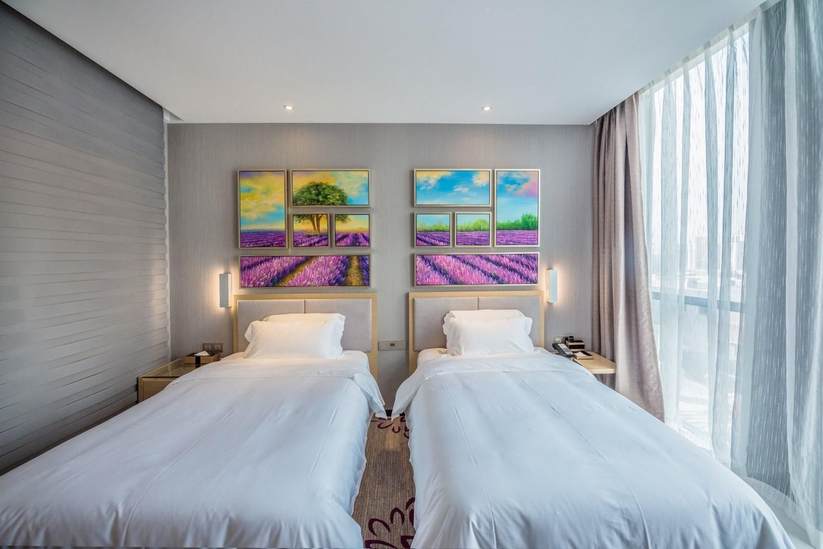 Twin Deluxe Room