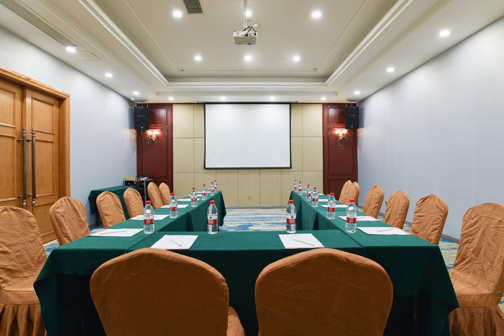 meeting room / ballrooms