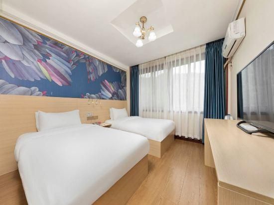 PAI Huixuan Twin Room