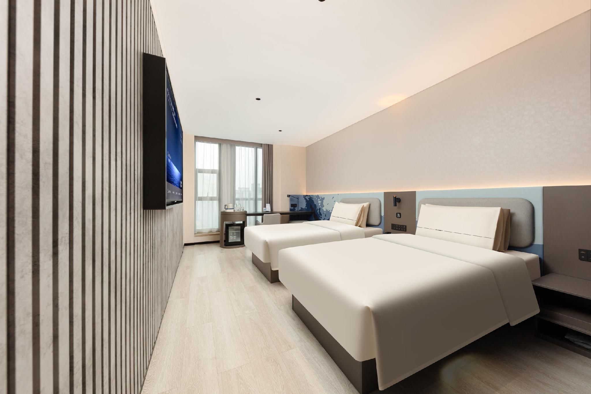 Standard Twin Bed Room