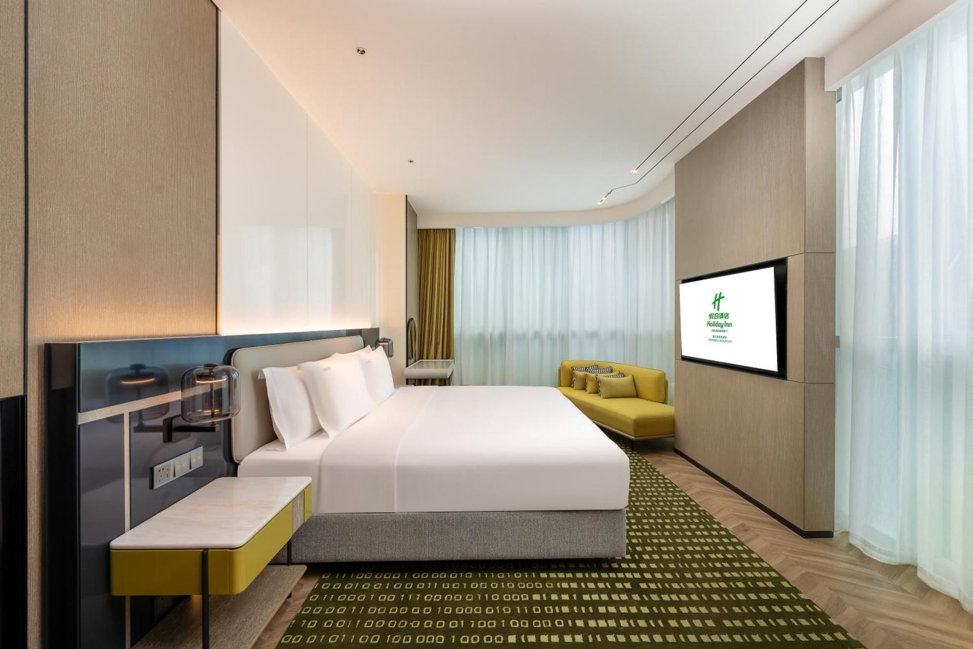 1 King 1 Bedroom Suite