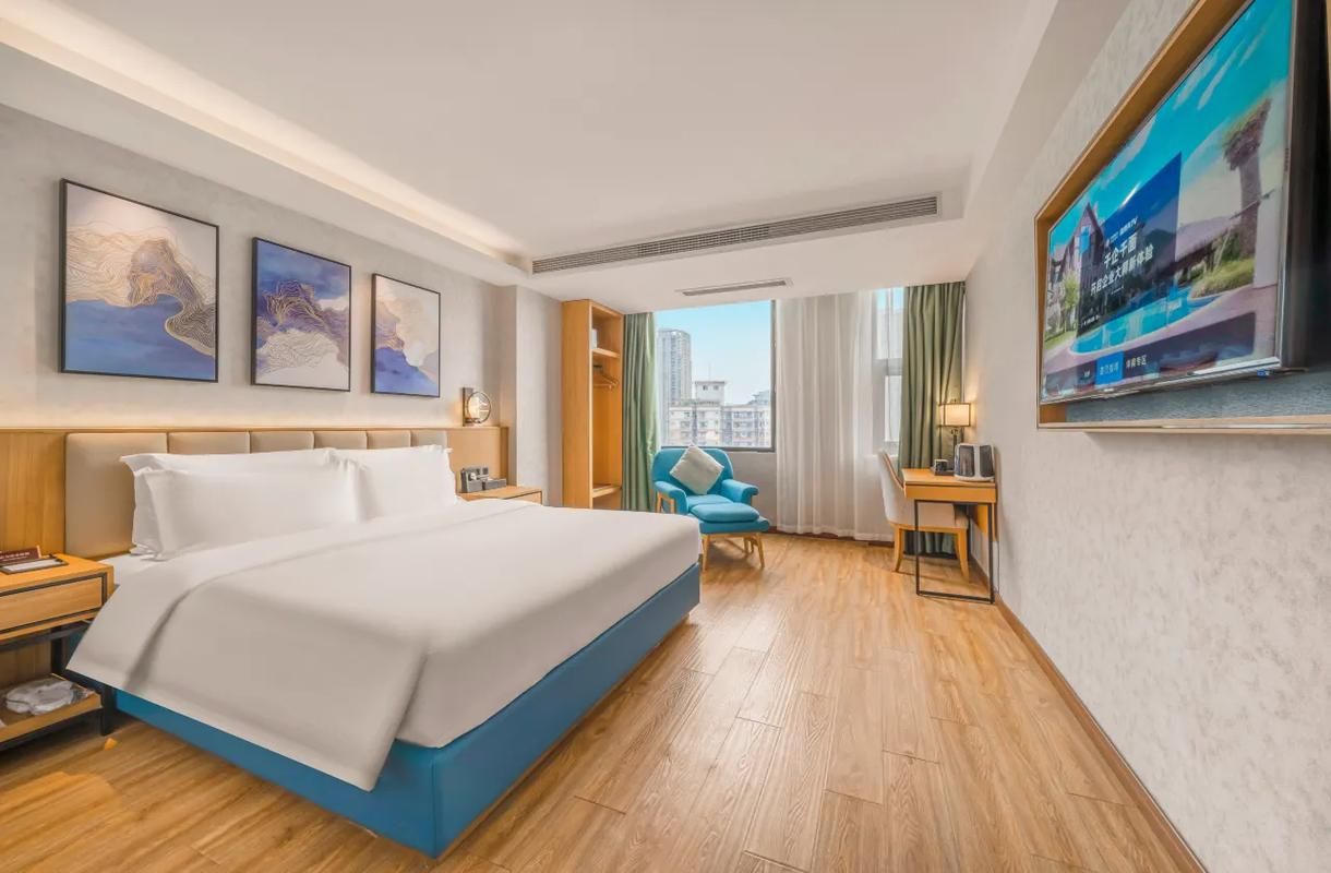 Business King Room