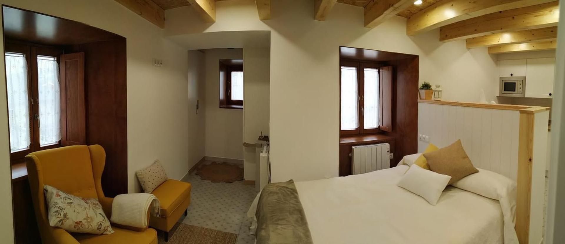 Apartamentos Turisticos El Penon One-Bedroom Apartment