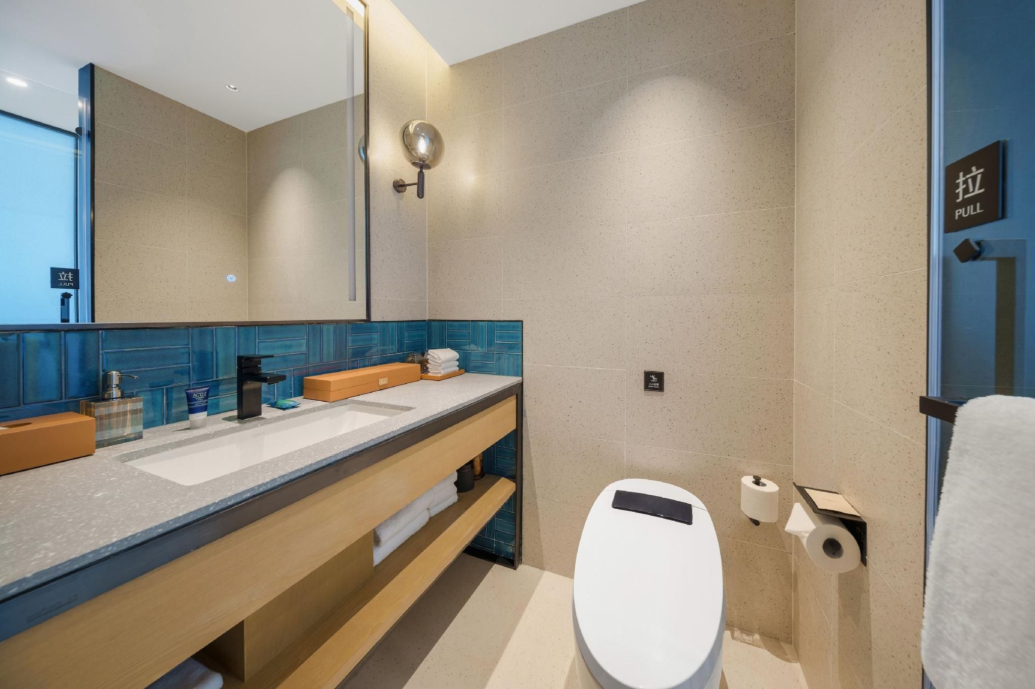 Joyful Double, Guest room, 2 Double, Mountain view