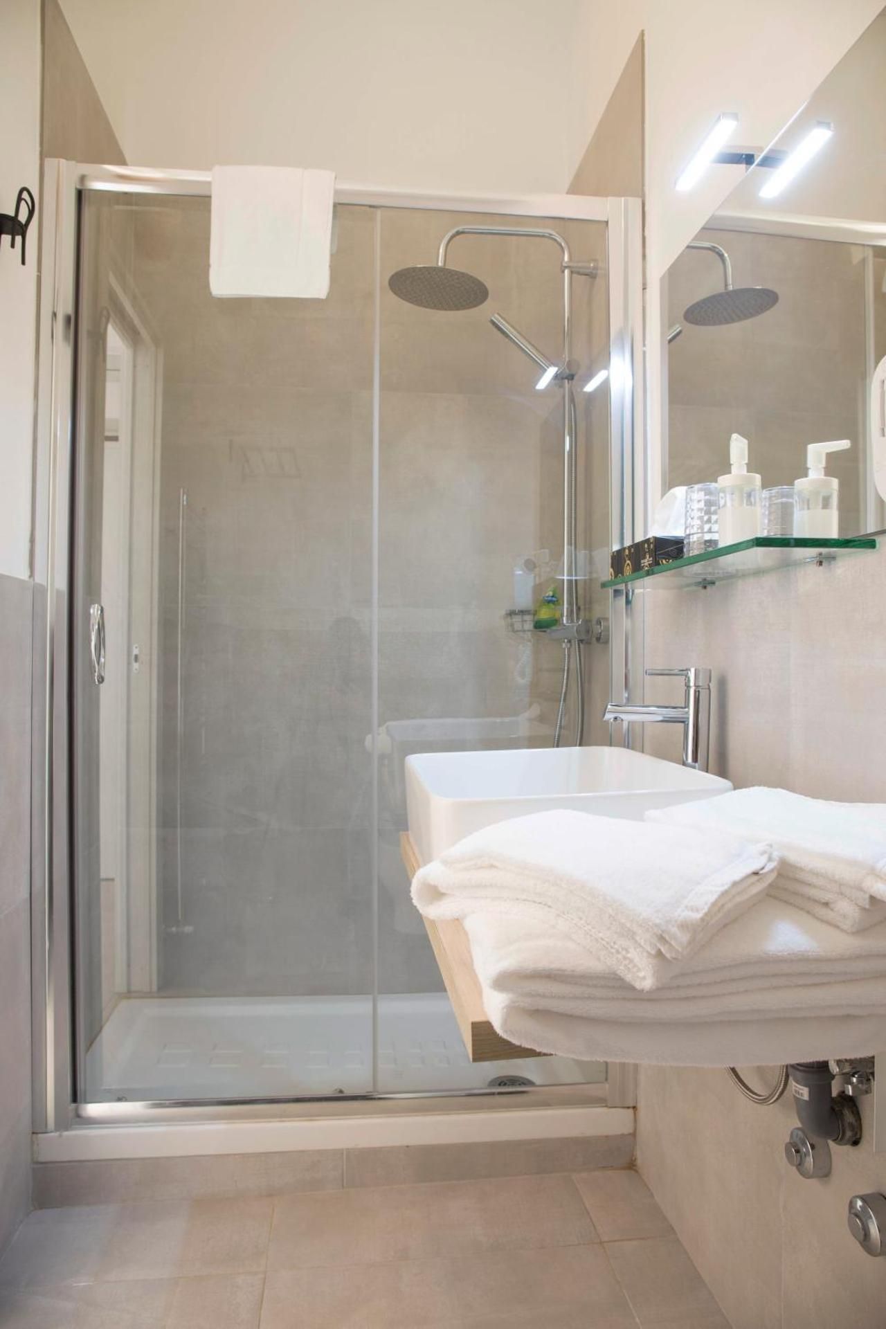 Deluxe Double or Twin Room with Balcony