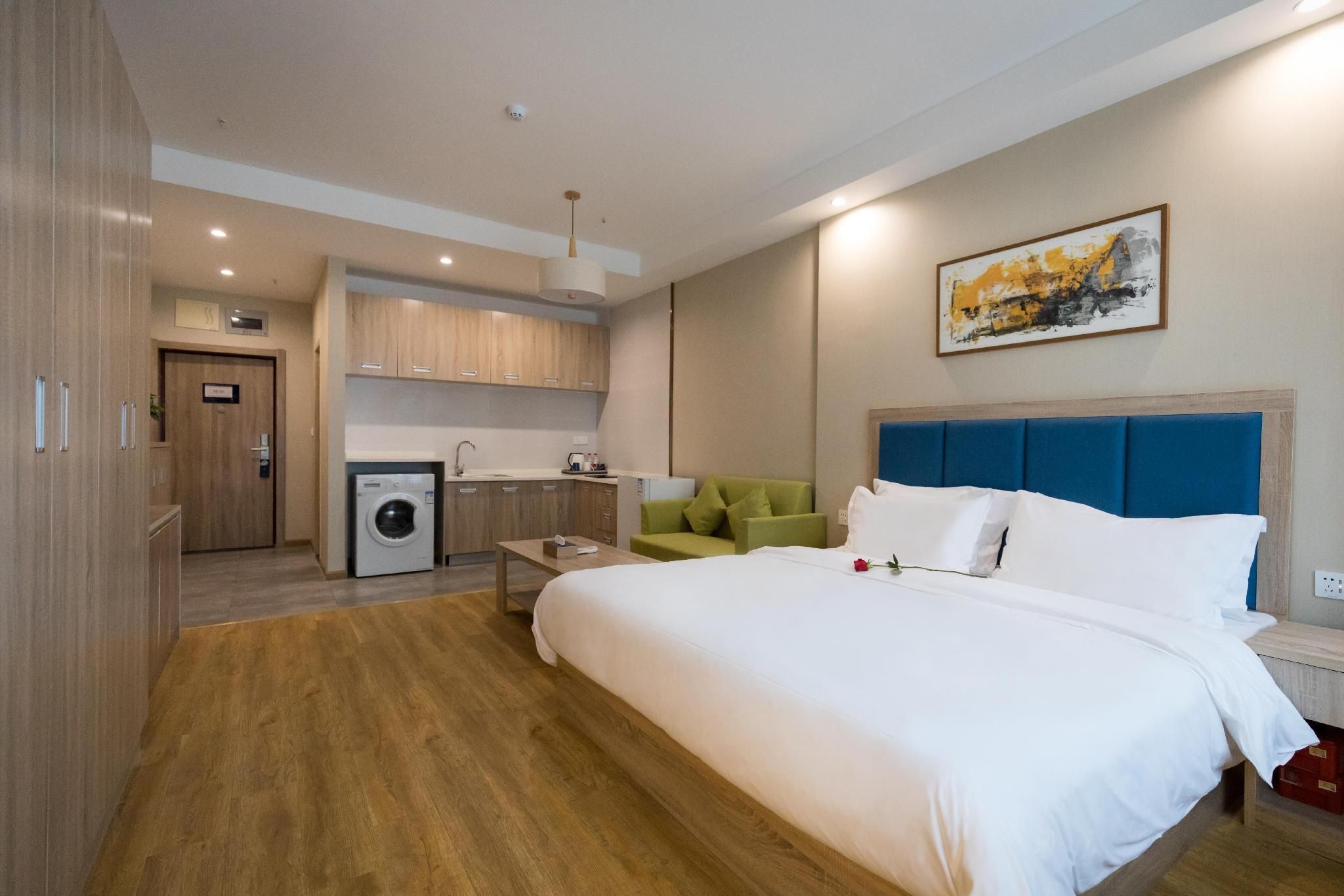 Huazhu - Superior BedRoom