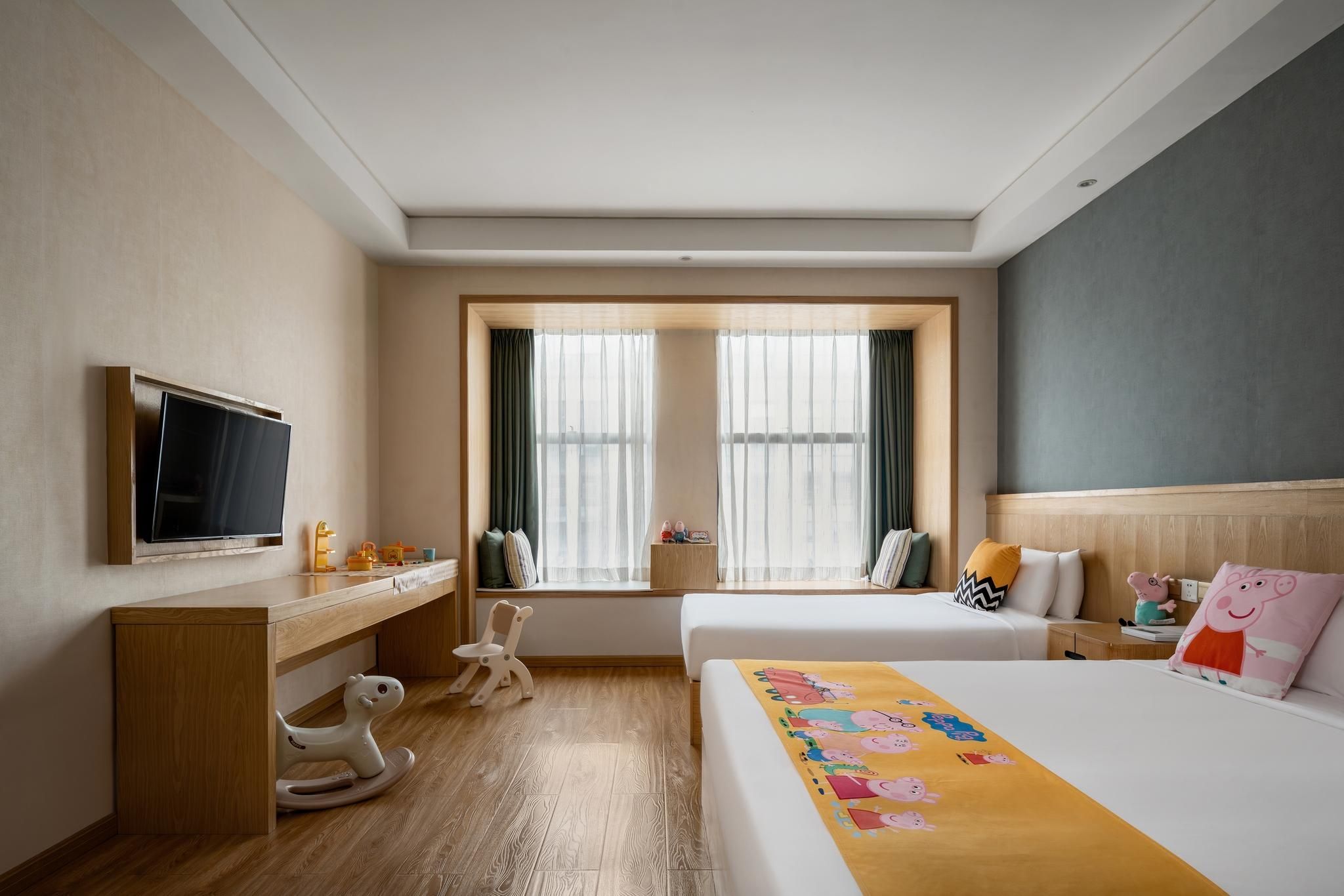 Peppa Pig Family Room