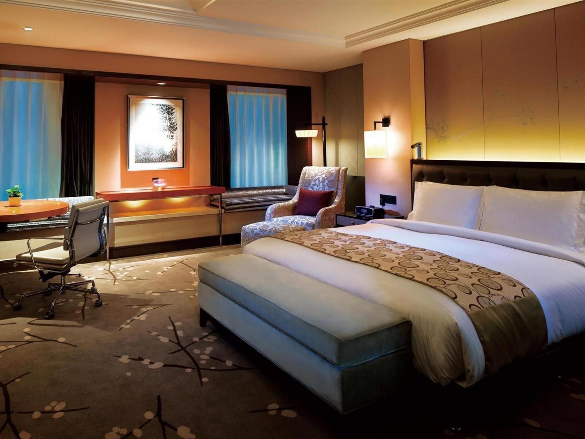 Accessible King Room