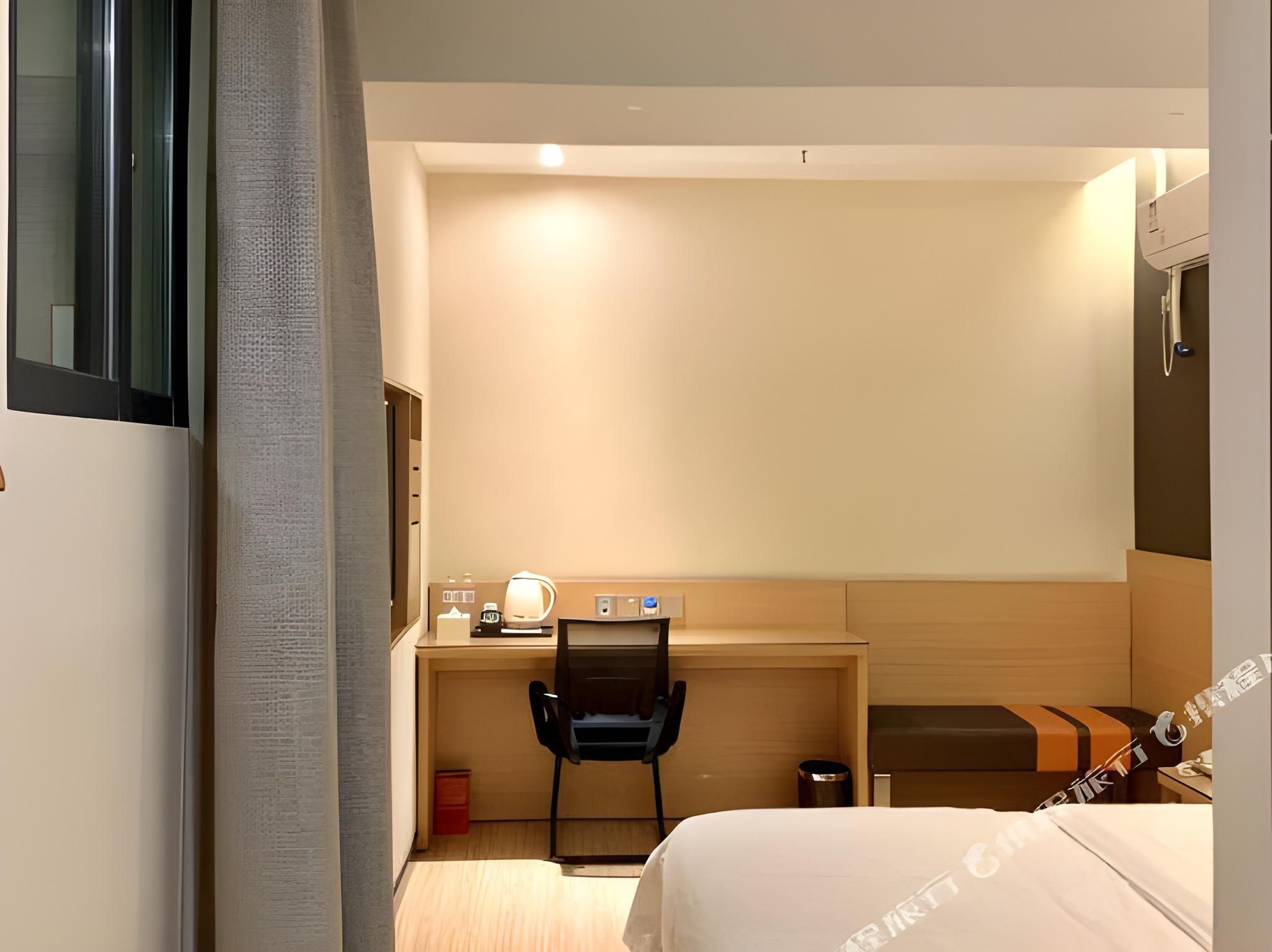 7 Days Premium·Chongqing Jiangbei International Airport Shop Select You Ter Room 3