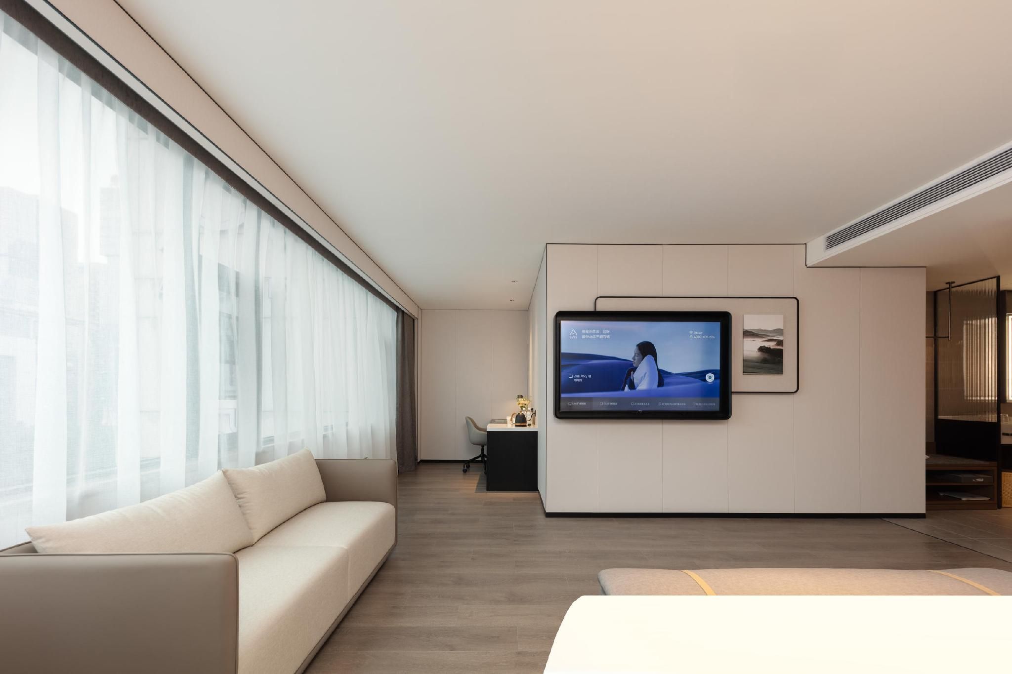 Executive City View King Room with Bathtub